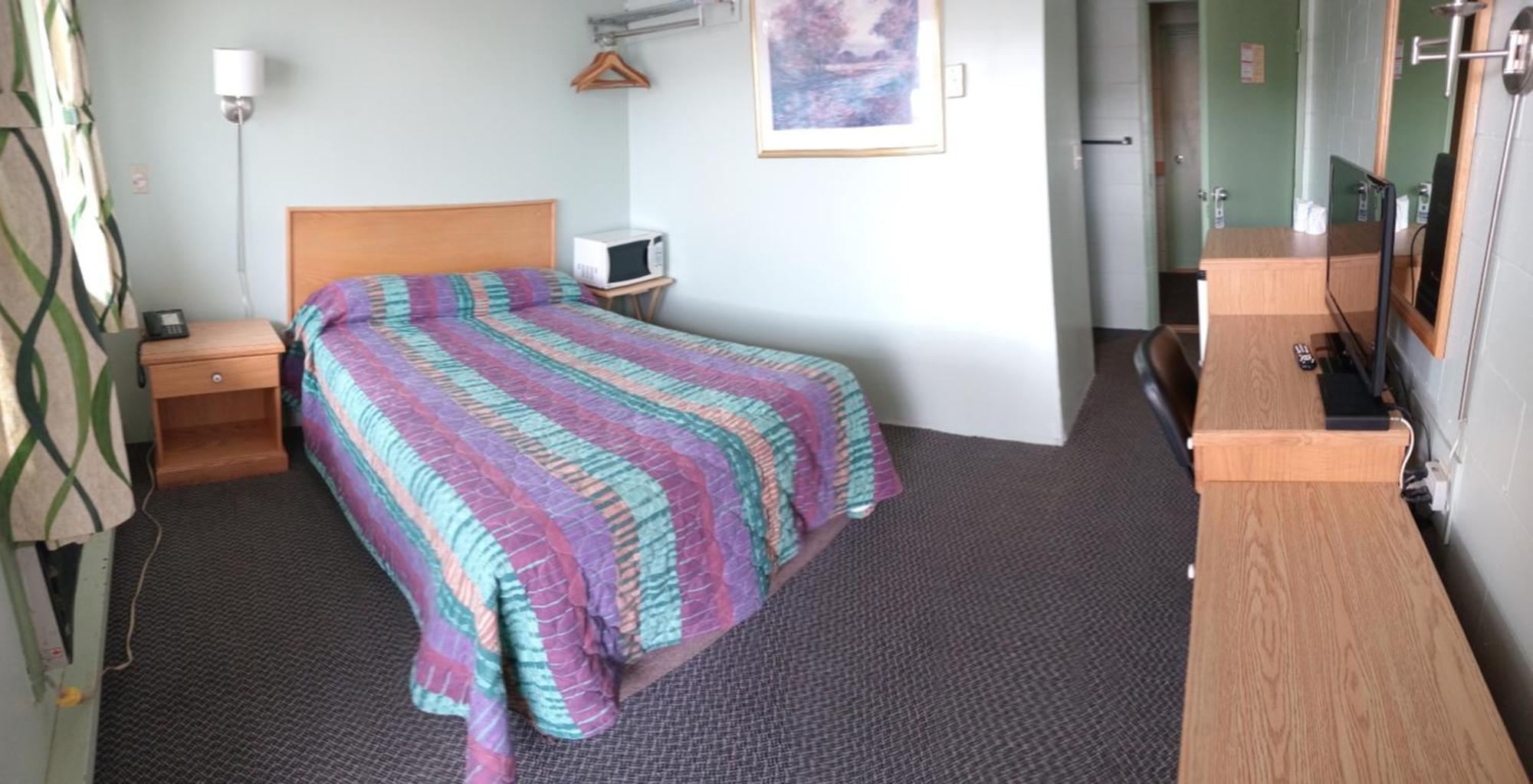 Cochrane Chimo Motel מראה חיצוני תמונה