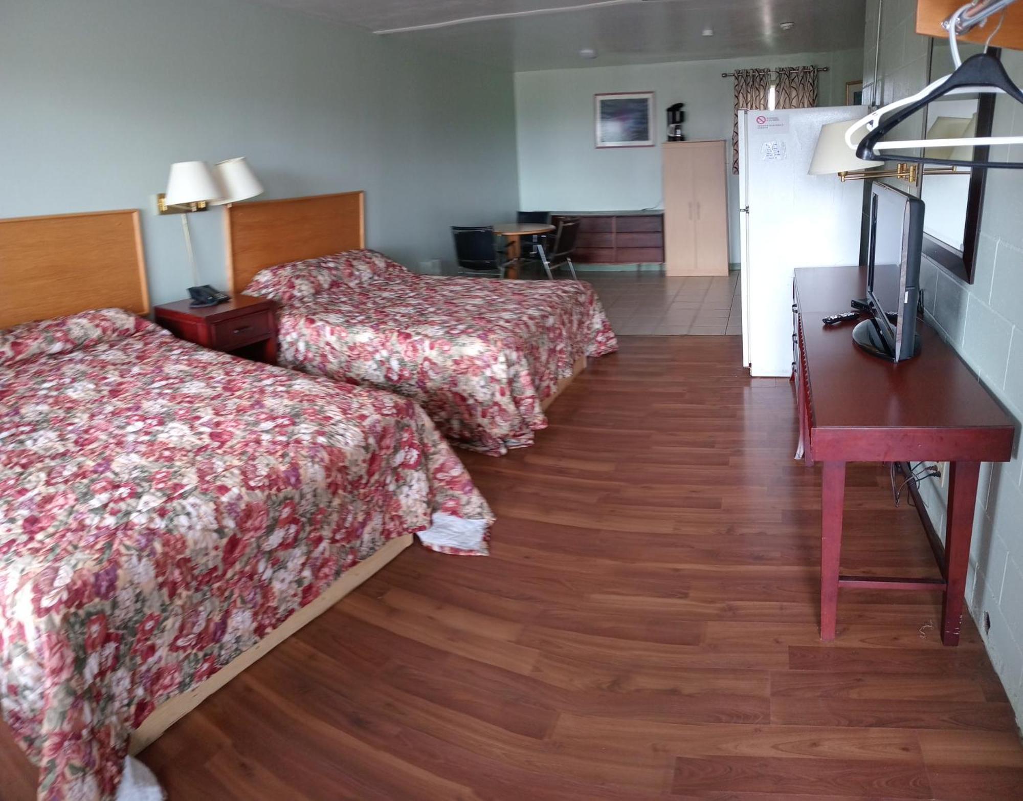 Cochrane Chimo Motel מראה חיצוני תמונה