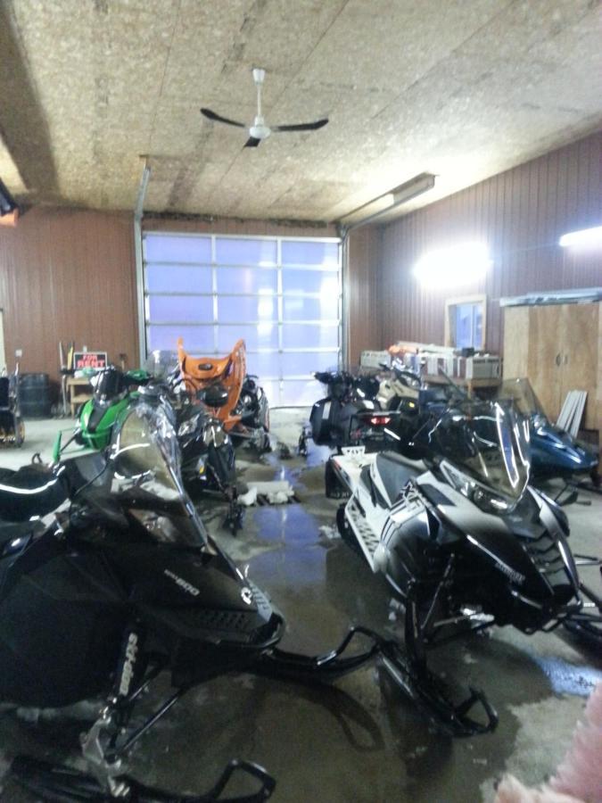Cochrane Chimo Motel מראה חיצוני תמונה