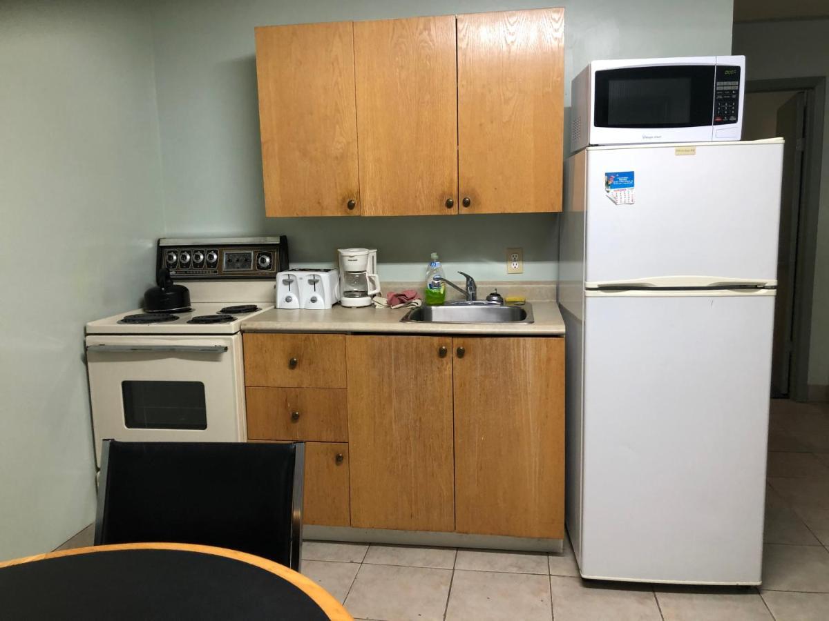Cochrane Chimo Motel מראה חיצוני תמונה