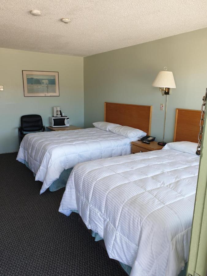 Cochrane Chimo Motel מראה חיצוני תמונה